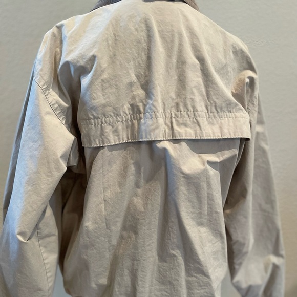 Men’s Columbia Jacket with Zip Closure and High Collar - Picture 4 of 6